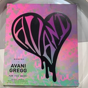 Morphe x Avani Gregg Eyeshadow Palette with mirror